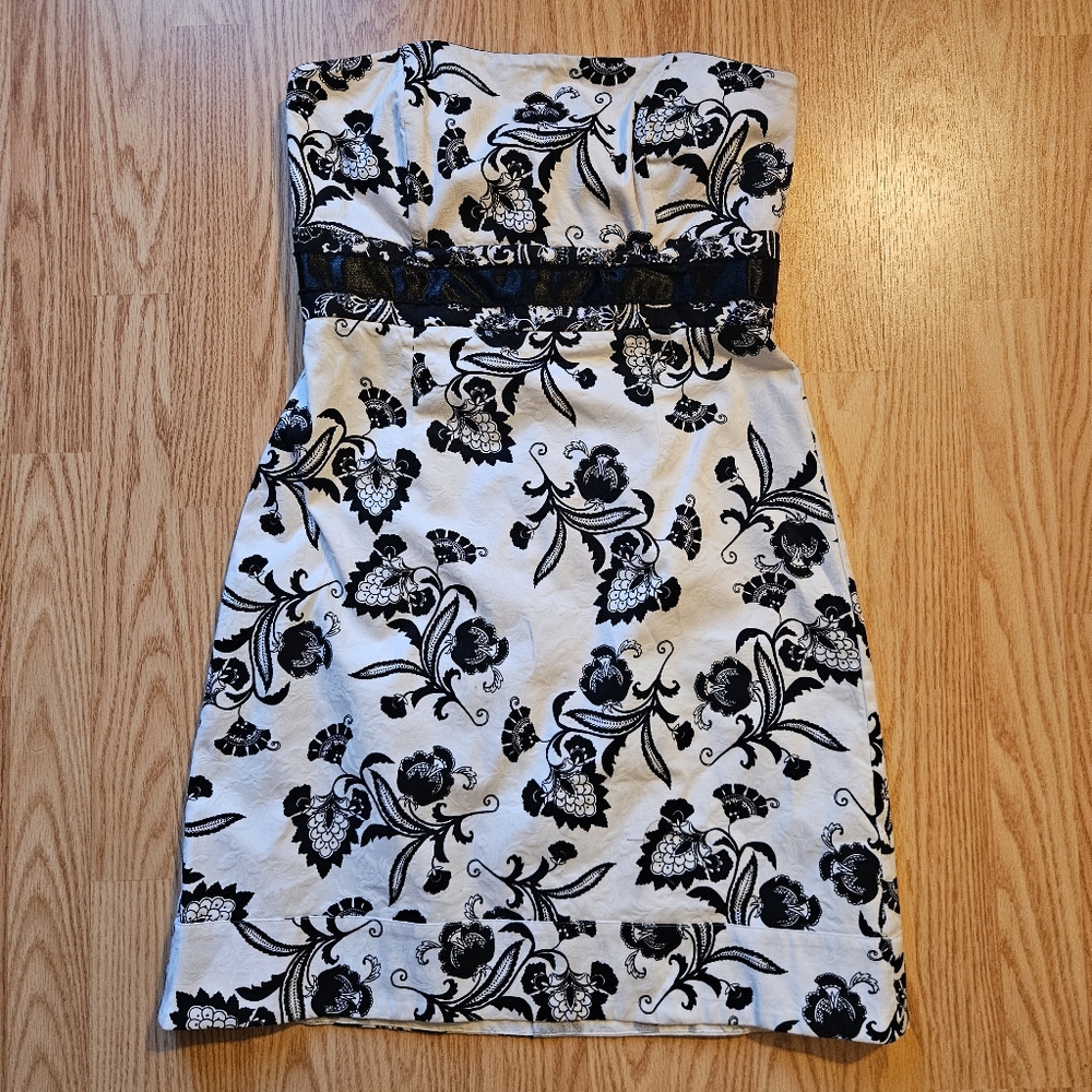 Black House White Market Elegant Black and White Floral Cocktail Dress
